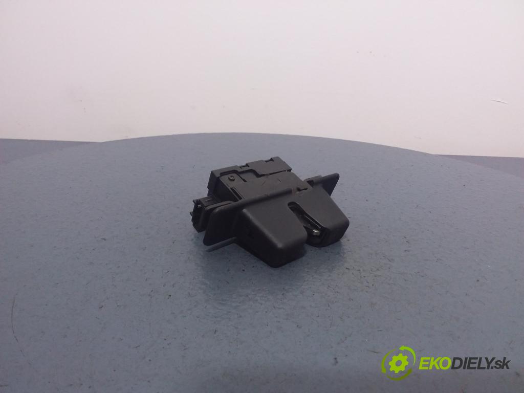 Renault Laguna 2008 zámek Klapky: kufr 8200747429B