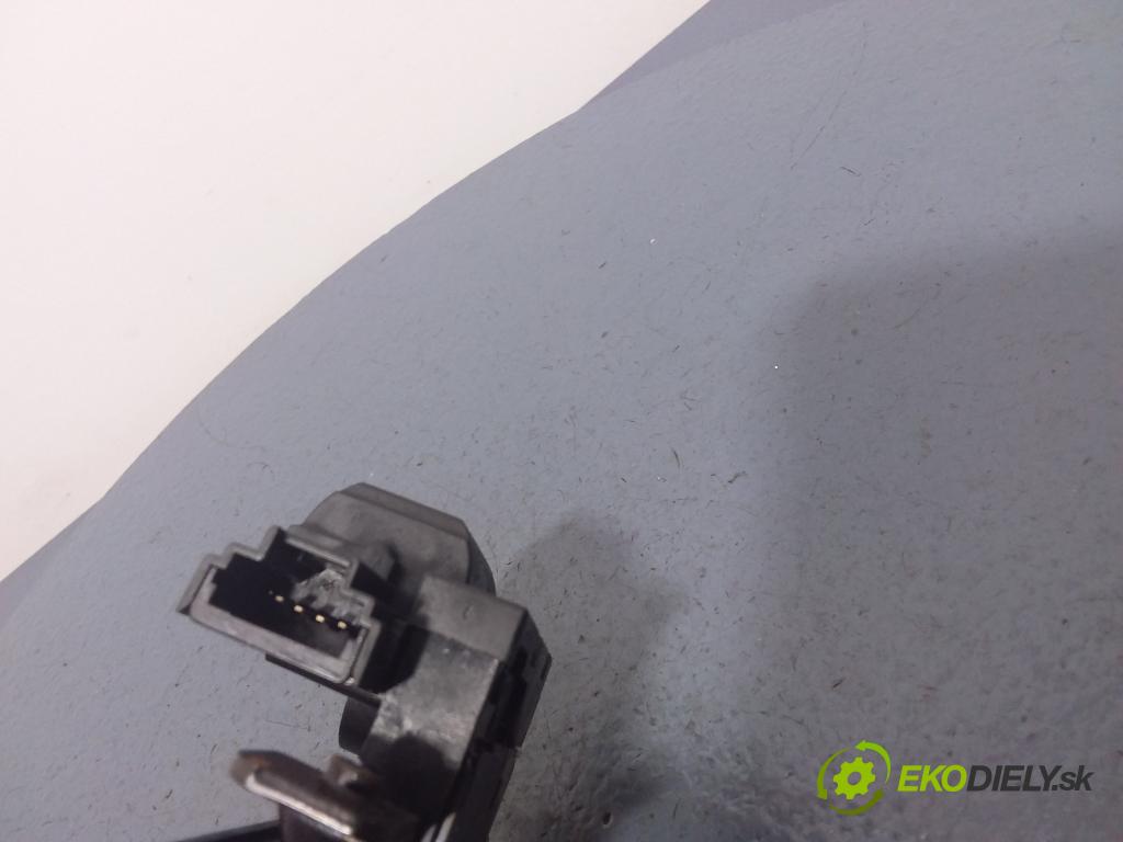 Renault Laguna 2008 zámek Klapky: kufr 8200747429B