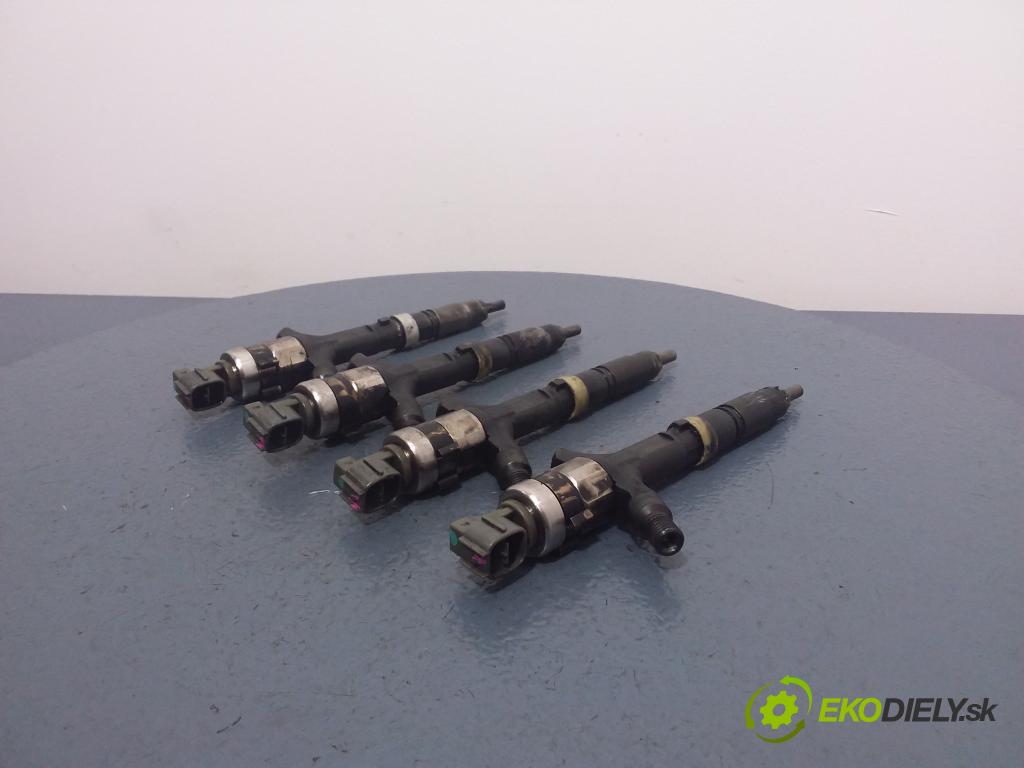 Toyota Avensis 2002 vstrek 22100-27010