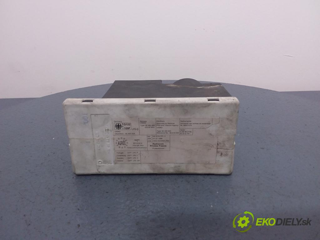 Audi A4 1996 pompa Centrálny: Zámok: 8L0862257