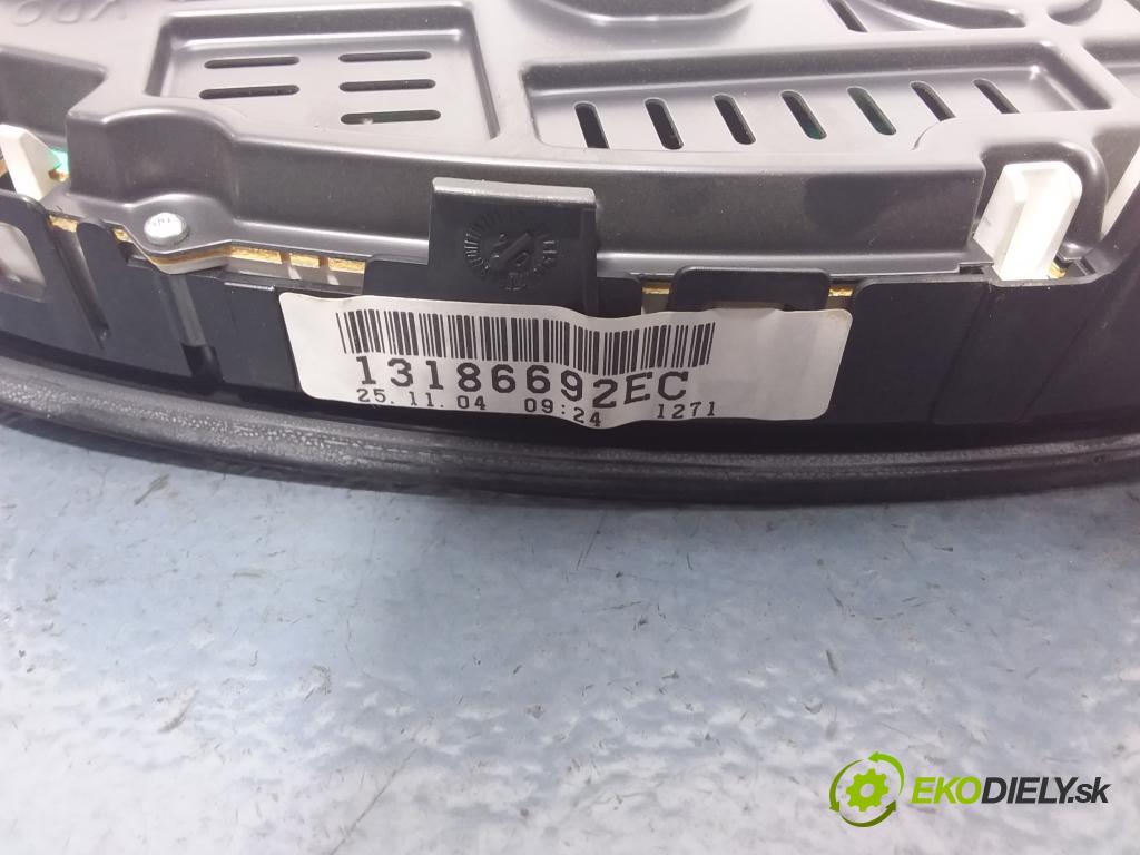 Opel Vectra 2004 prístrojovka/ budíky 13186692EC