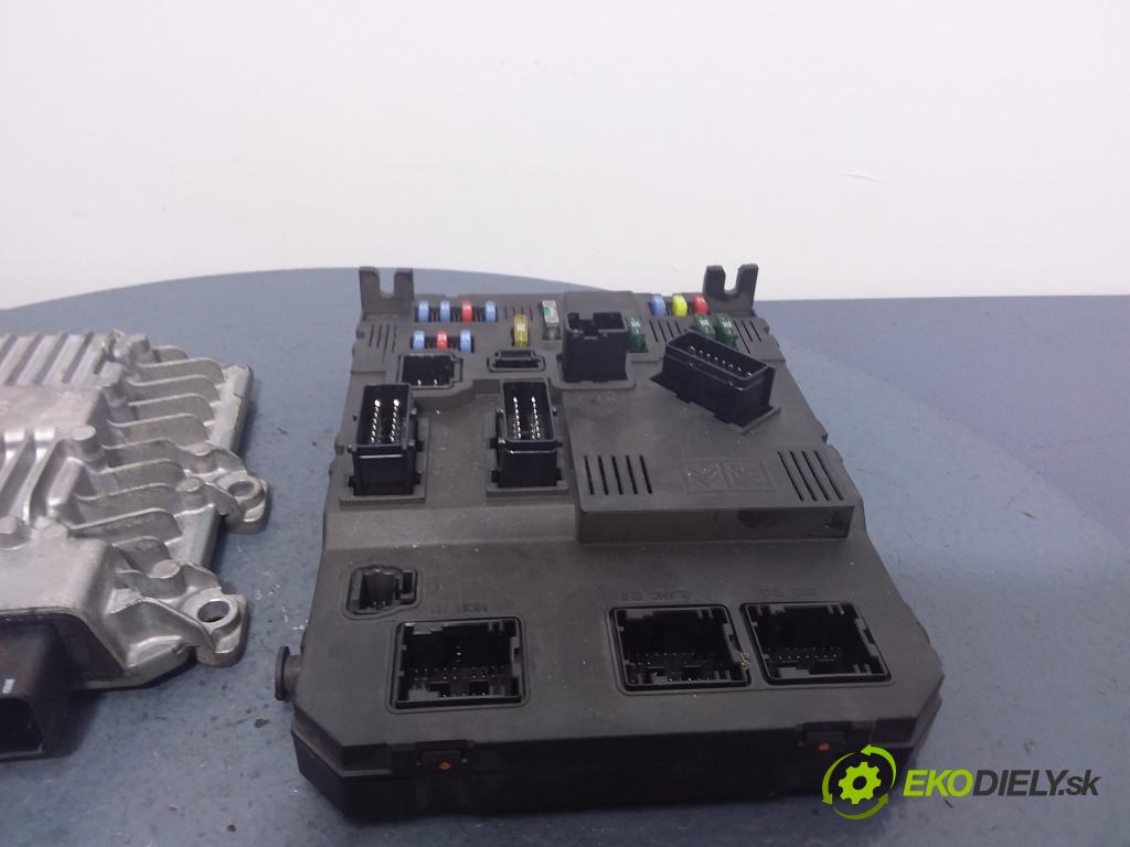 Peugeot 407 2004 riadiaca jednotka Motor: 9655041480