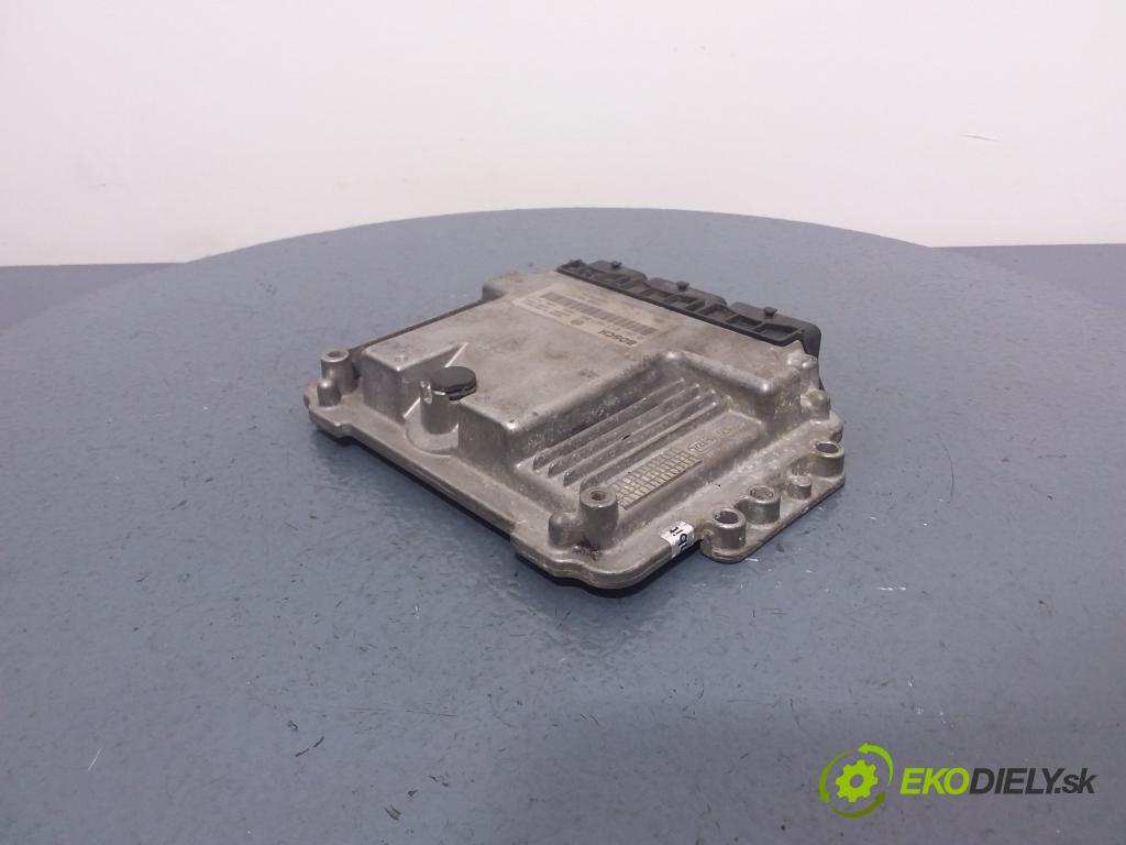 Renault Megane 2007 riadiaca jednotka Motor: 8200705747