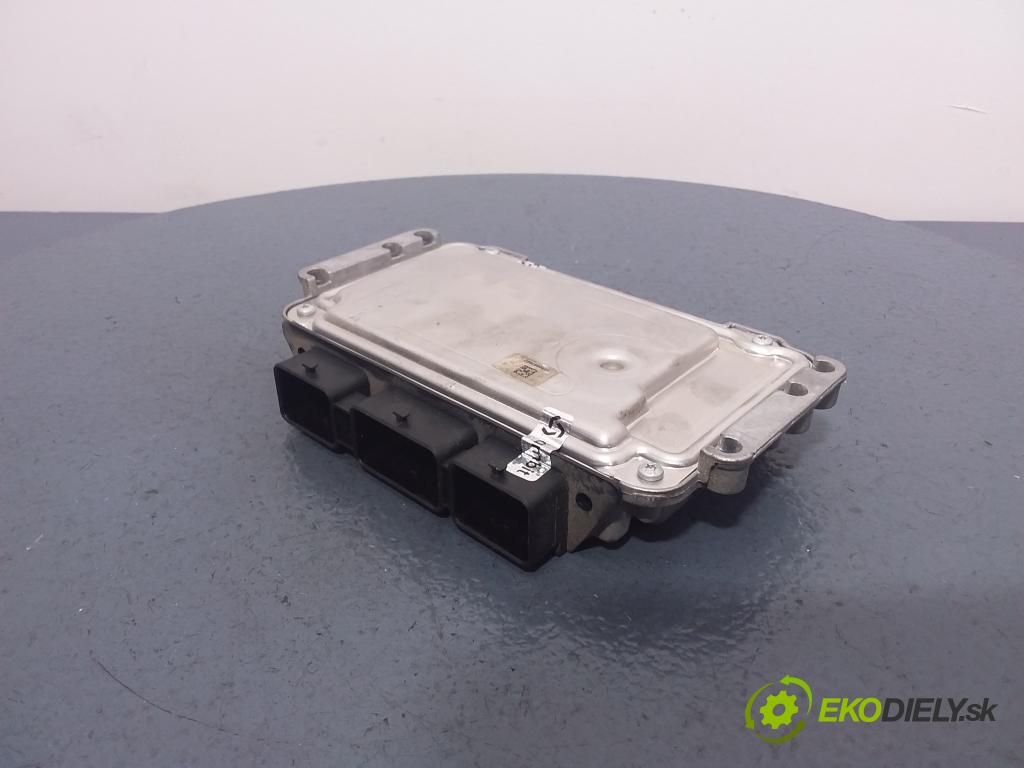 Peugeot 307 2005 riadiaca jednotka Motor: 9659306580