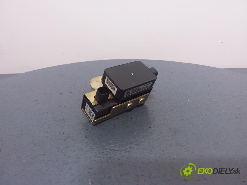 Volkswagen Bora 2001 snímač ESP. 1J0907657A