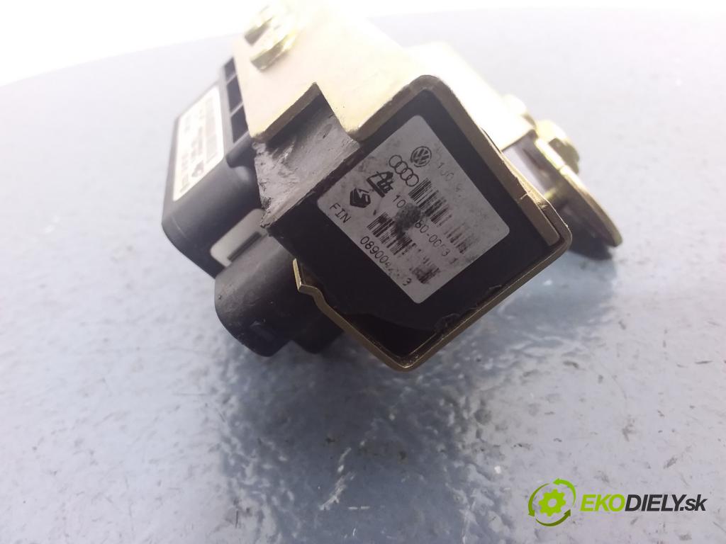 Volkswagen Bora 2001 snímač ESP. 1J0907657A