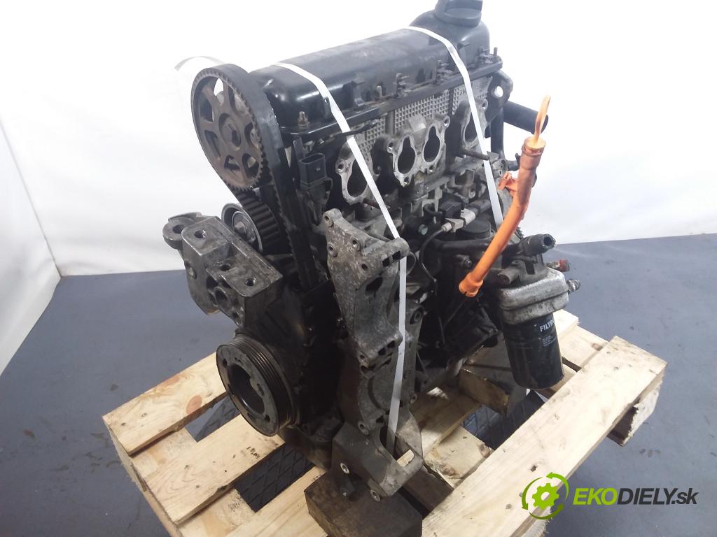 Volkswagen Golf 1997 motor Benzín: AKL