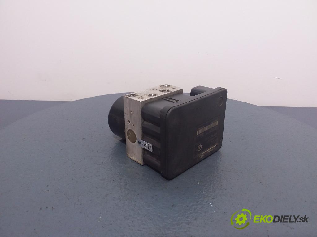 Volkswagen Polo 2000 čerpadlo ABS x 6Q0907379L