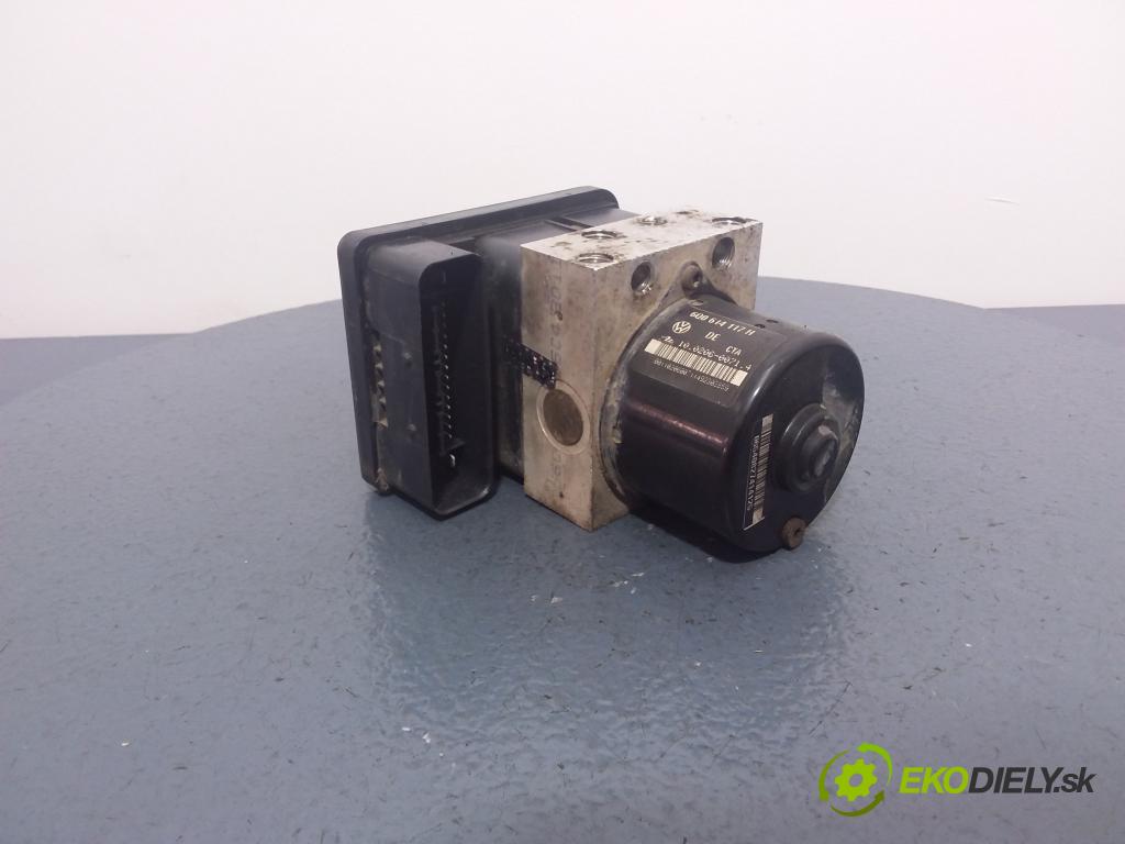 Volkswagen Polo 2000 čerpadlo ABS x 6Q0907379L