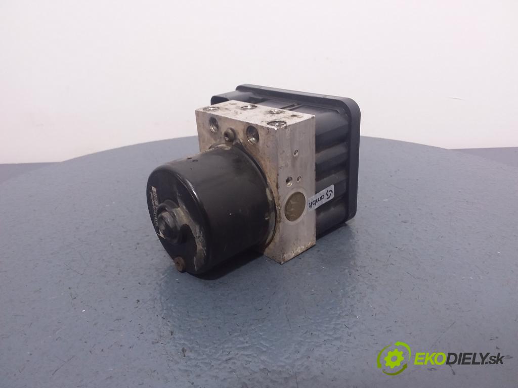 Volkswagen Polo 2000 čerpadlo ABS x 6Q0907379L