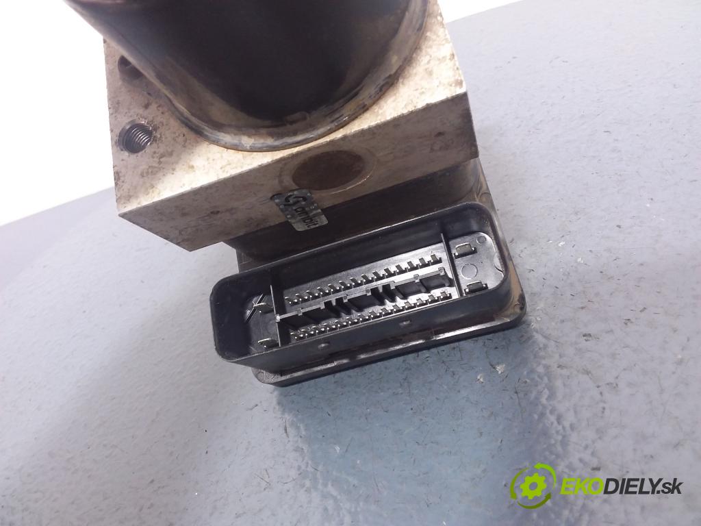Volkswagen Polo 2000 čerpadlo ABS x 6Q0907379L