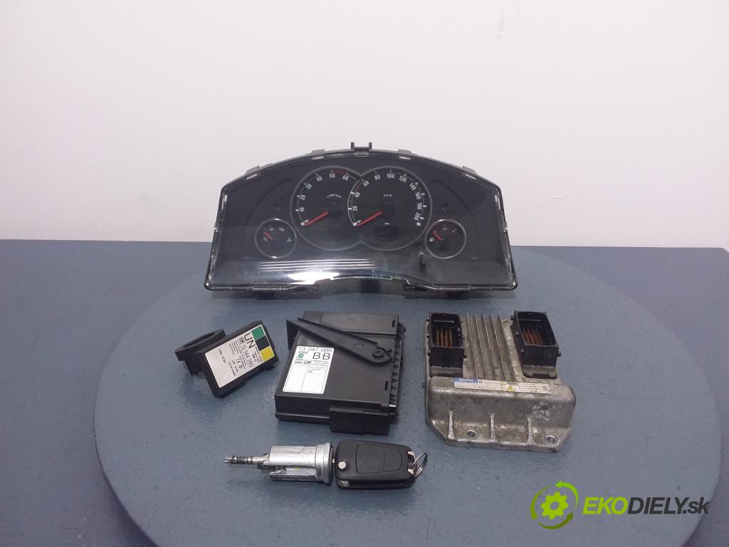 Opel Meriva-a 2010 řídící jednotka Motor: 898074-1470