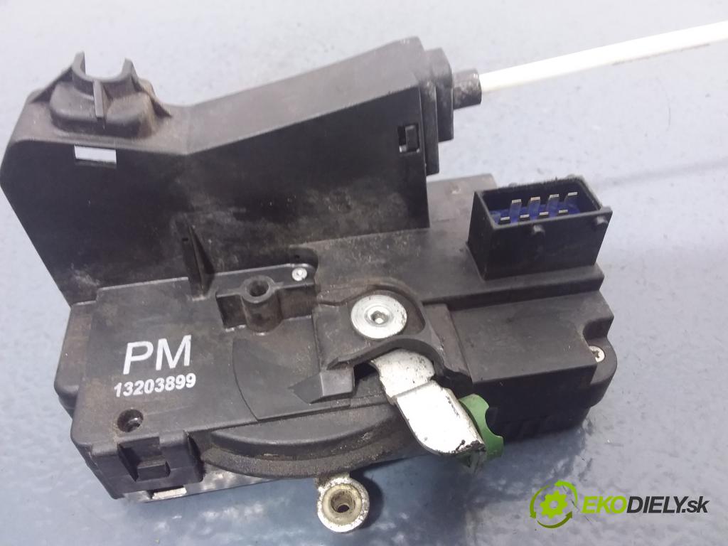 Opel Meriva-a 2010 zámek dveře před Levý: 13203899