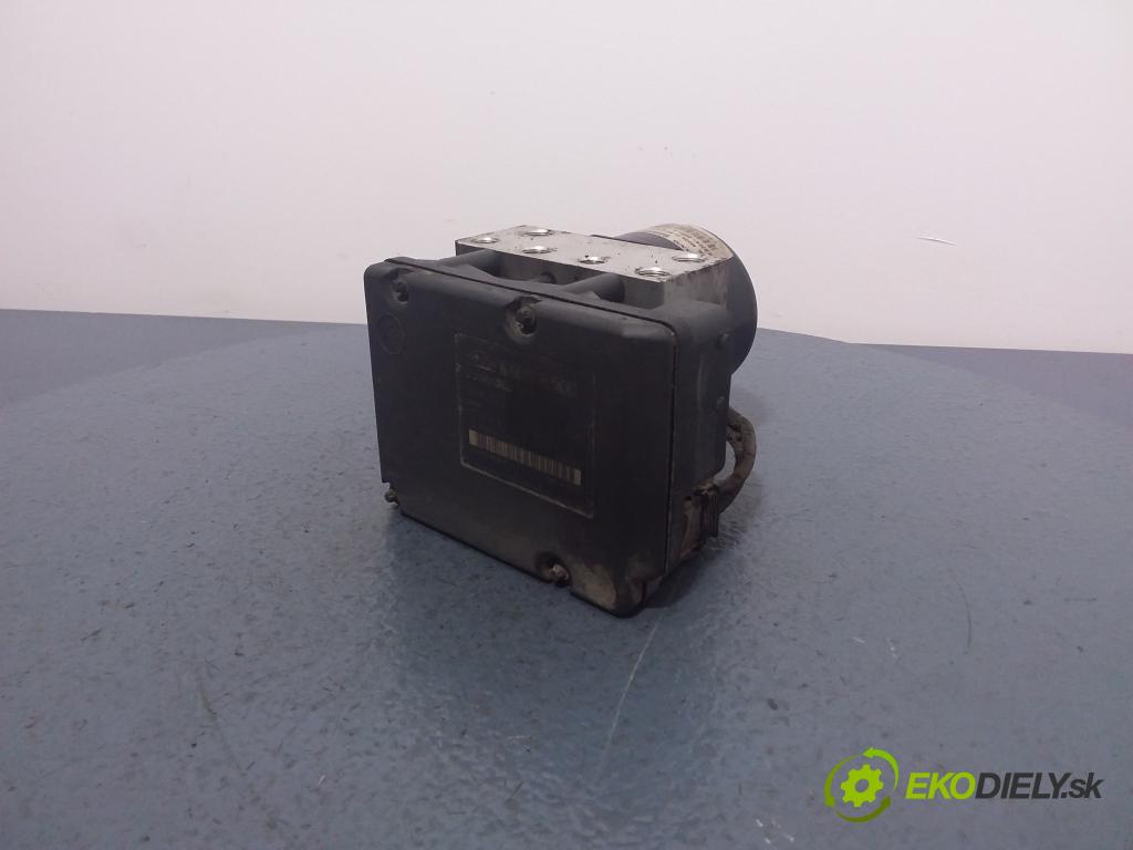 Volvo S80 2000 čerpadlo ABS x 9496942