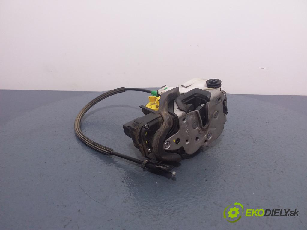 Opel Insignia 2010 zámek dveře Zad: Levý: 13503807