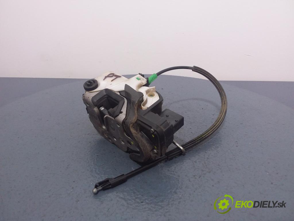 Opel Insignia 2010 zámek dveře Zad: v pravo: 13503808