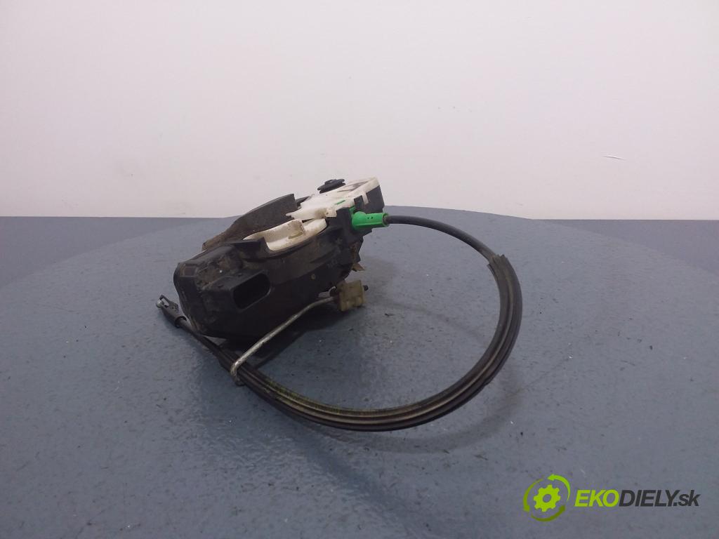 Opel Insignia 2010 zámek dveře Zad: v pravo: 13503808