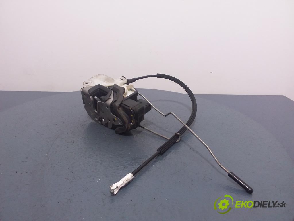 Opel Insignia 2010 zámek dveře před v pravo: 13503802