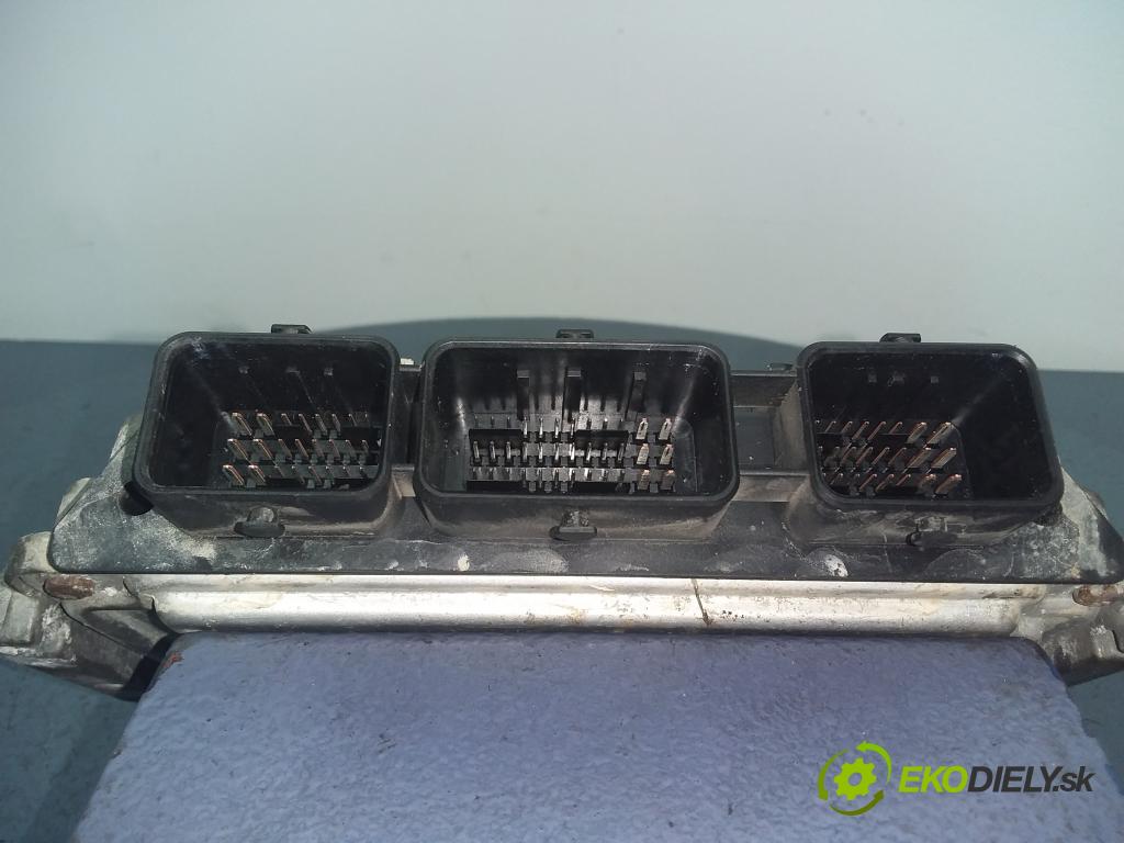 Ford Focus 2006 riadiaca jednotka Motor: 8M51-12A650-XC