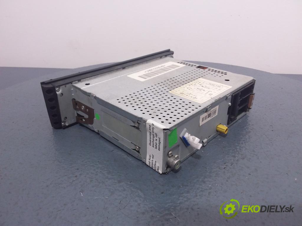 Audi A3 2004 Radio I Navigácia: 8P0035186C