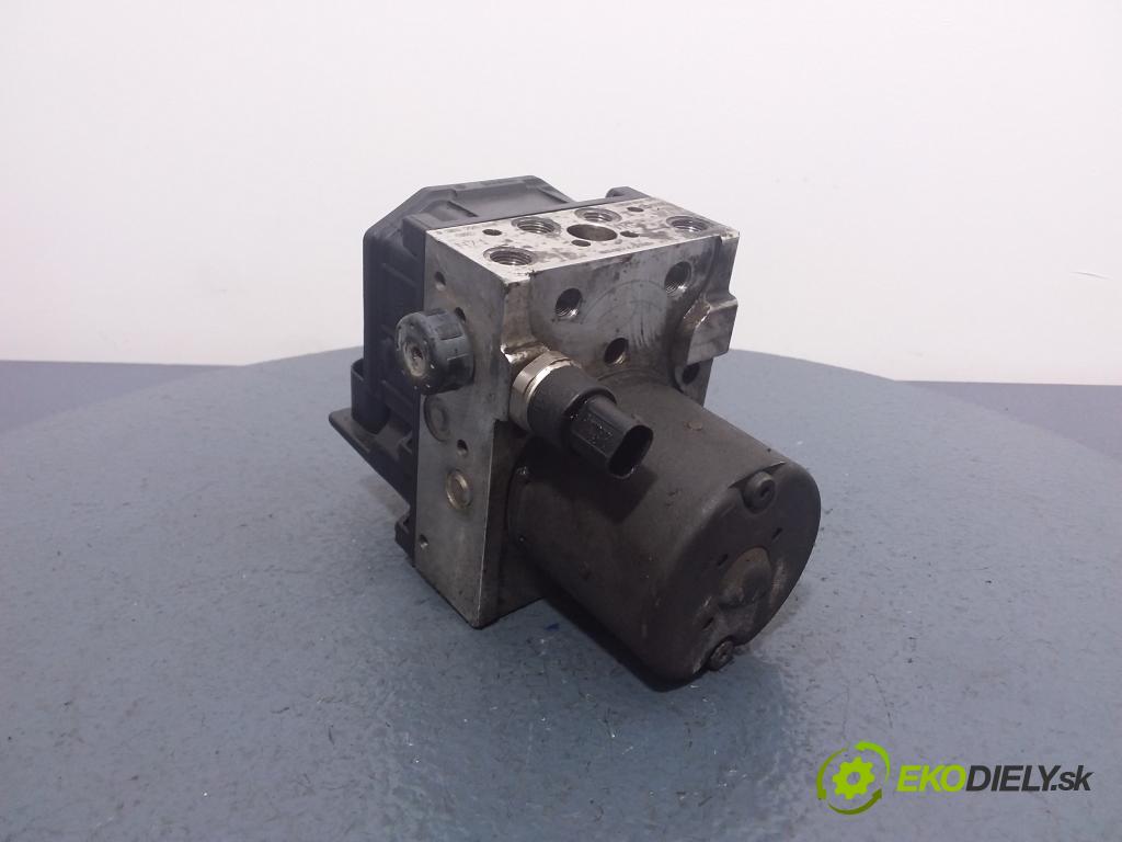 Audi A4 2001 čerpadlo ABS x 8E0614117