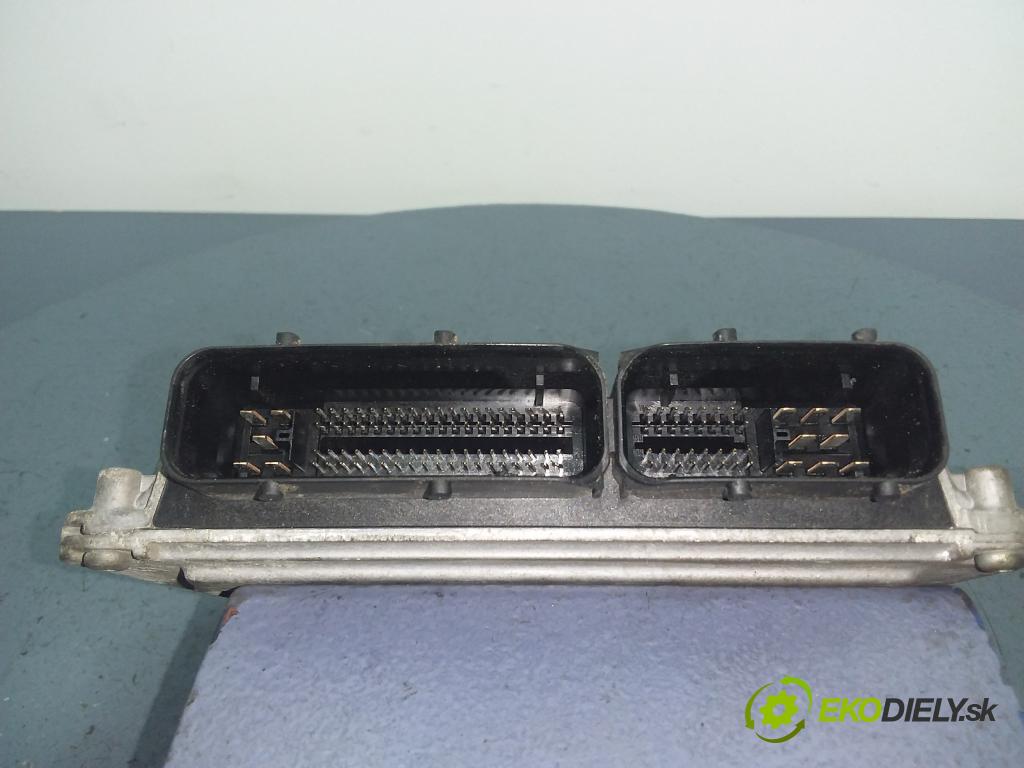 Skoda Fabia 2002 riadiaca jednotka Motor: 047906033C