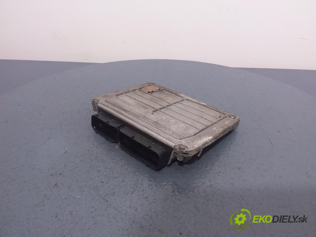 Skoda Fabia 2002 riadiaca jednotka Motor: 047906033C