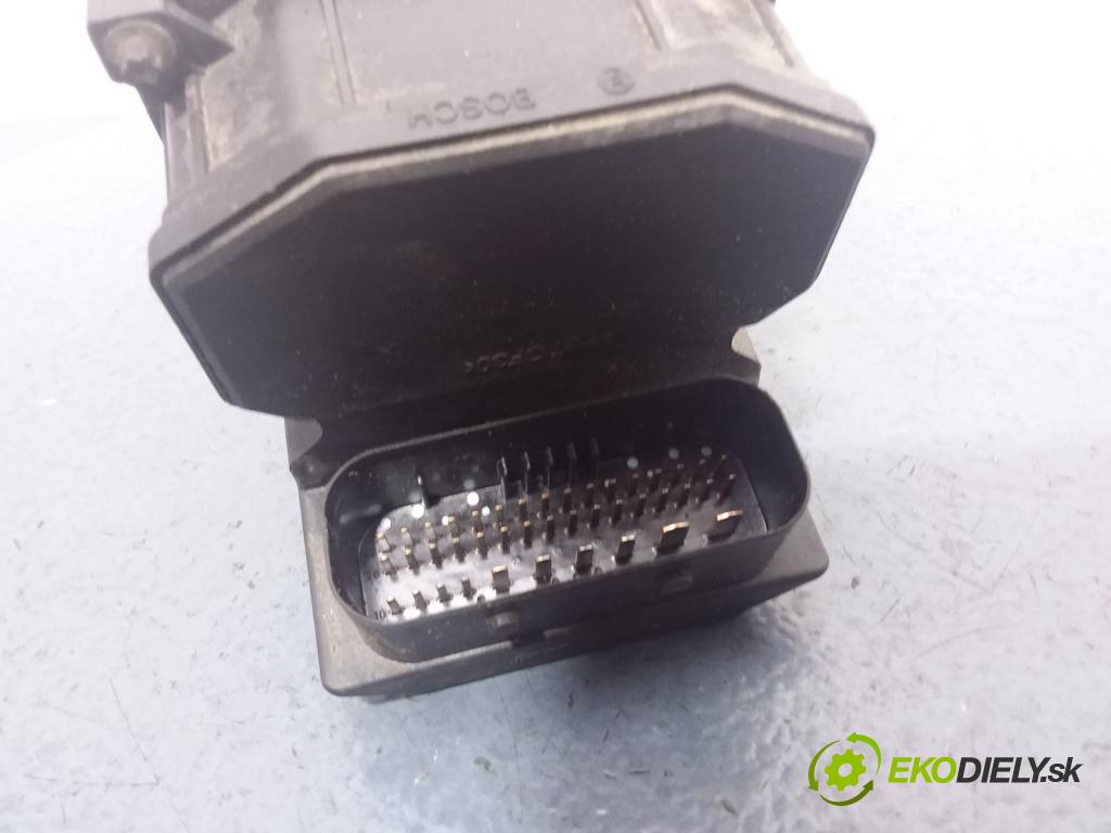 Skoda Fabia 2002 čerpadlo ABS x 6Q0614117D