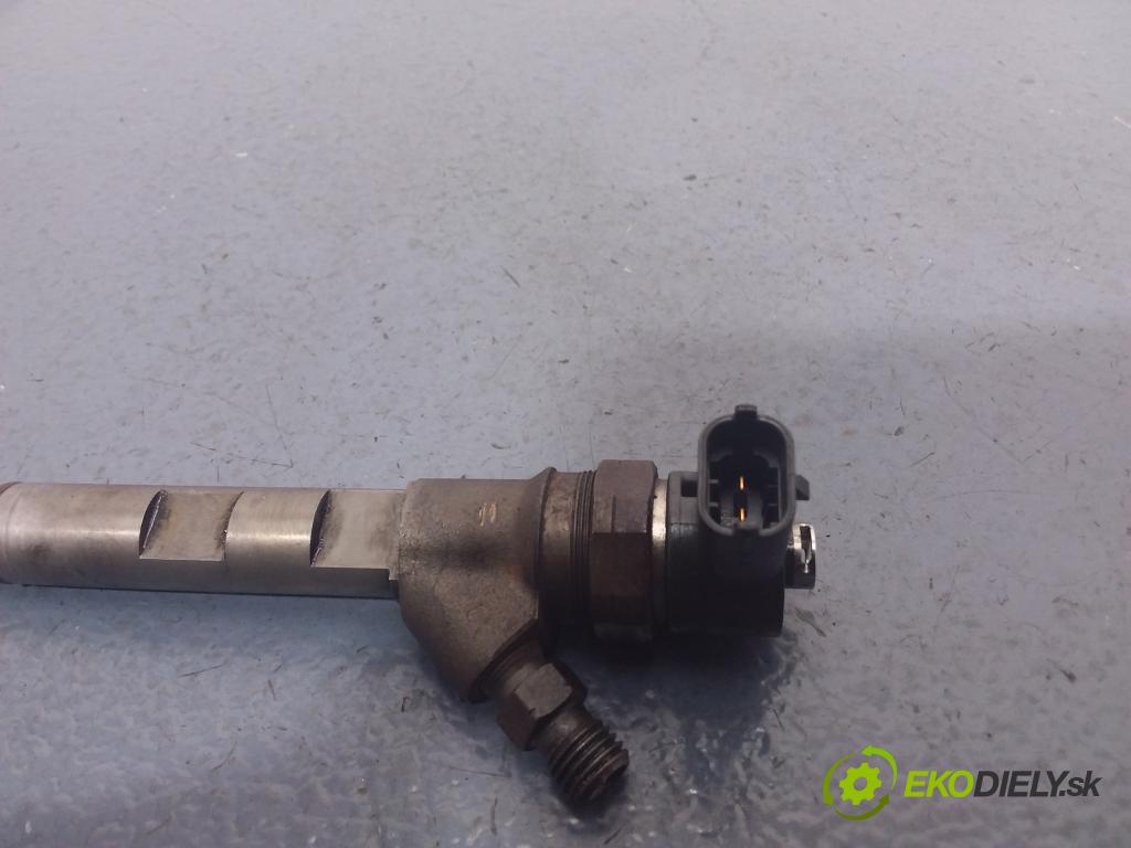 Chrysler Voyager 2005 vstrek 0445110059