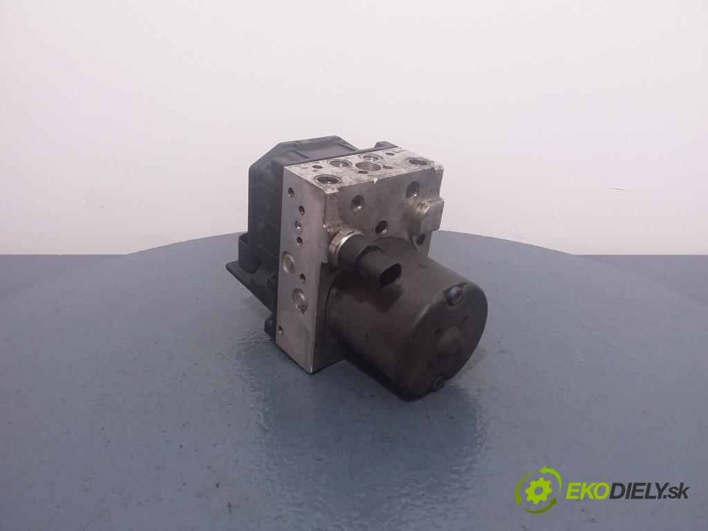 Audi A4 2004 čerpadlo ABS x 8E0614517