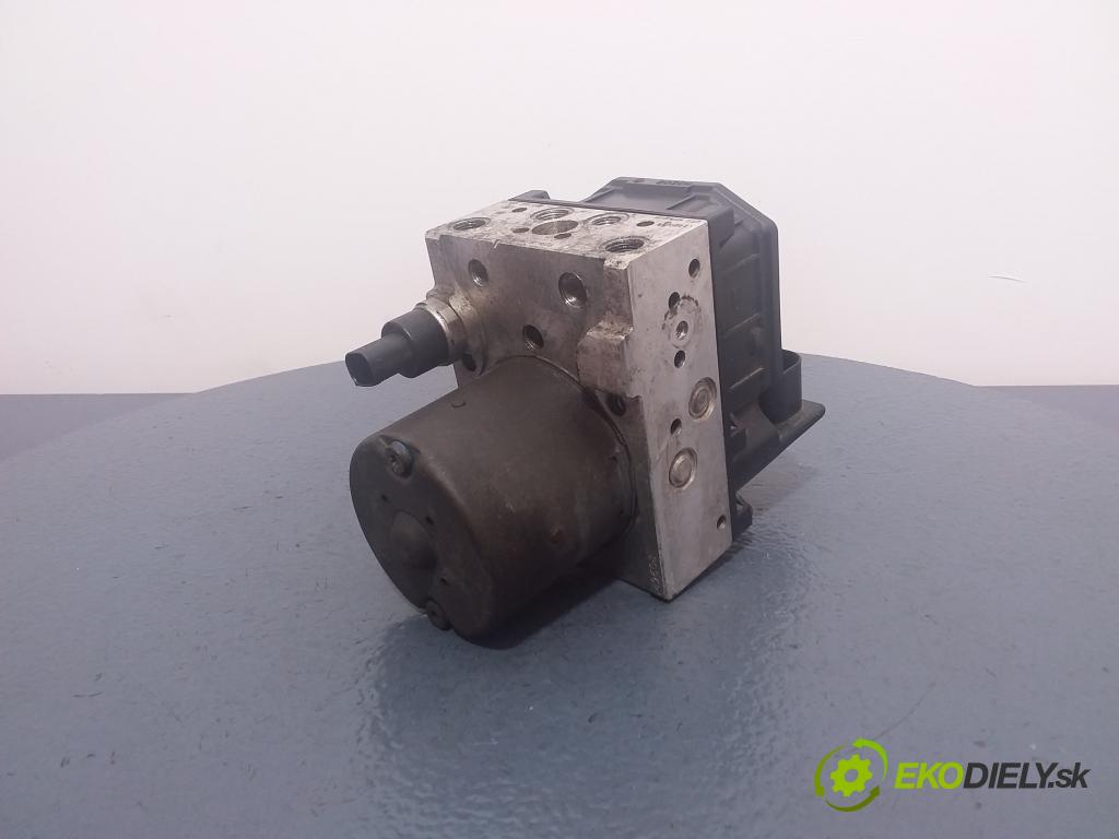 Audi A4 2004 čerpadlo ABS x 8E0614517