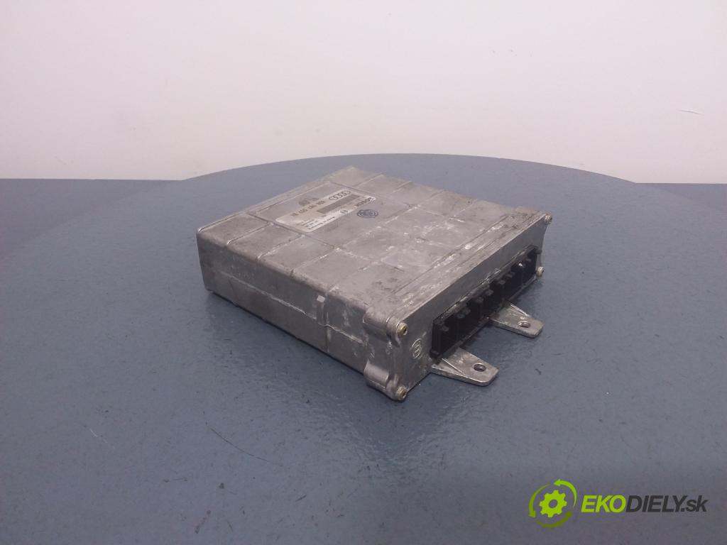 Audi A4 1994 riadiaca jednotka Motor: 8D0907557BX