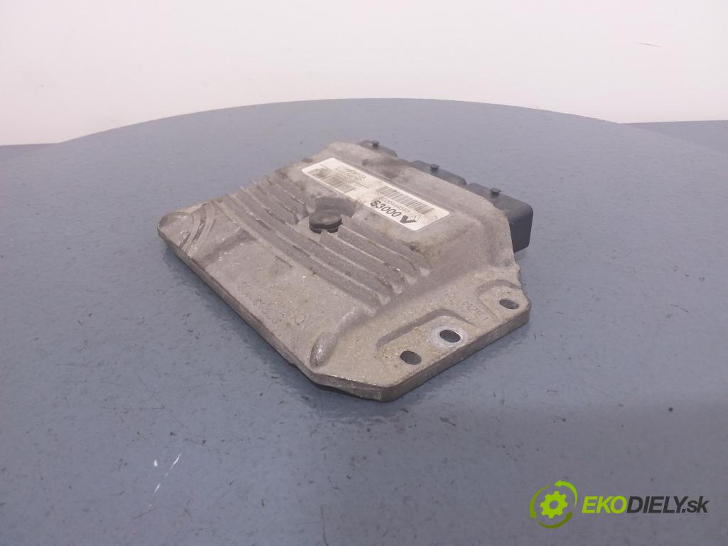 Renault Laguna 2005 riadiaca jednotka Motor: 8200444583