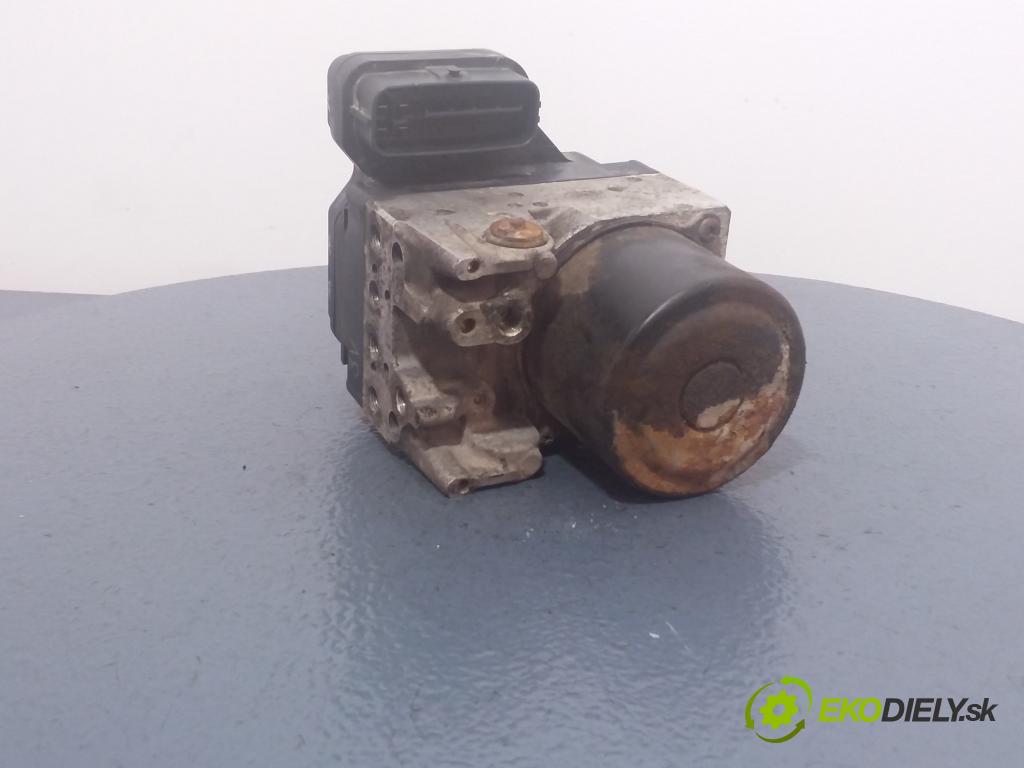 Toyota Avensis 2004 čerpadlo ABS x 44540-44040