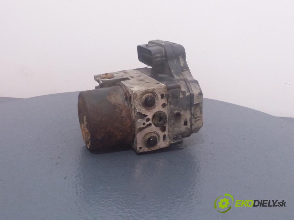 Toyota Avensis 2004 čerpadlo ABS x 44540-44040