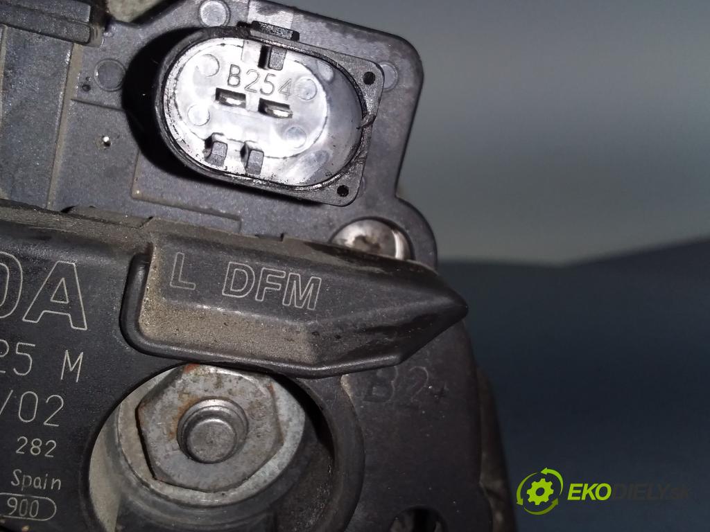 Skoda Fabia 2002 Alternator 037903025M