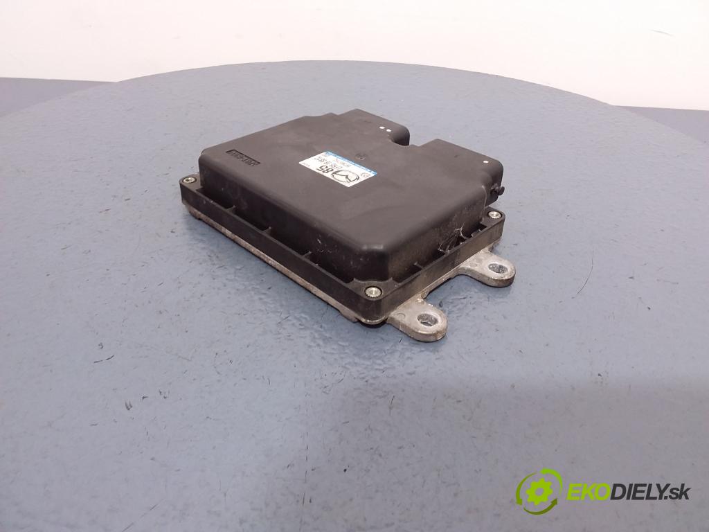 Mazda 3 2006 riadiaca jednotka Motor: LFR518881C