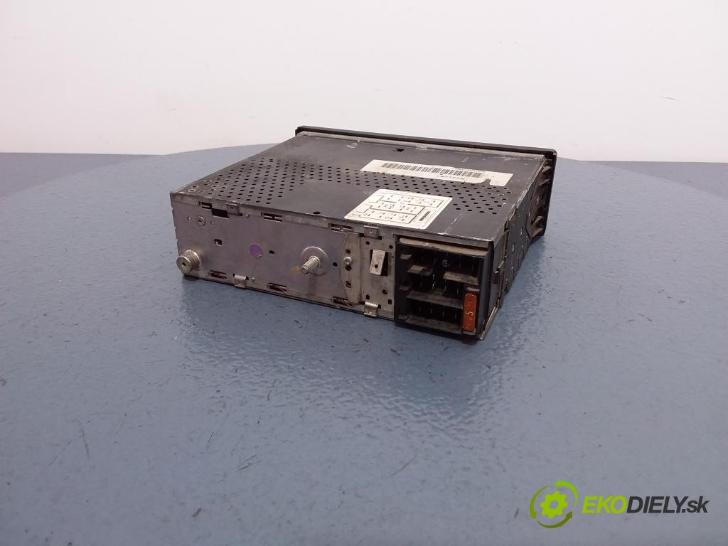 Audi A6 2001 Radio I Navigácia: 4A0035152