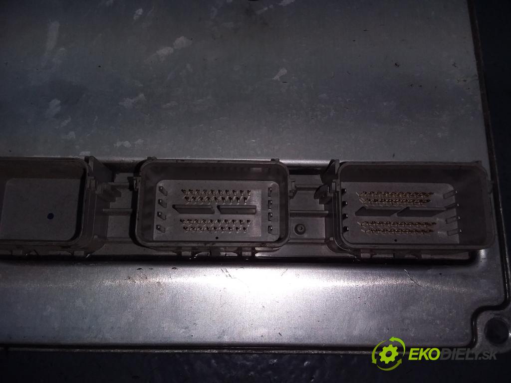 Ford C-max 2003 riadiaca jednotka Motor: 3M51-12A650-GD