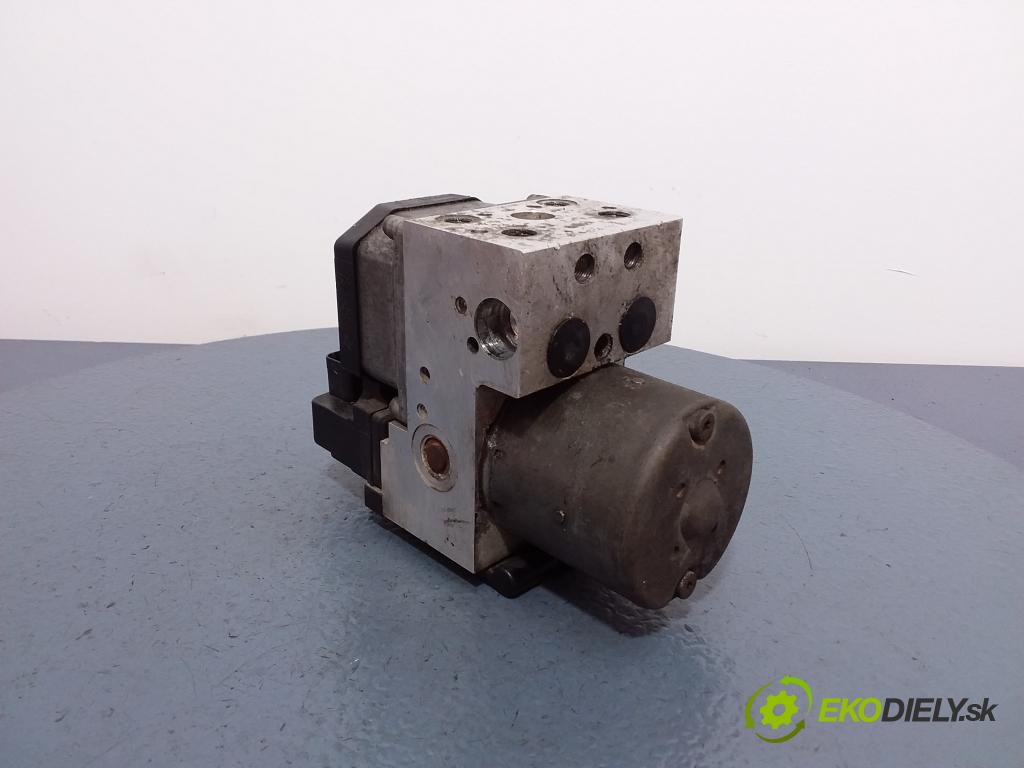 Volkswagen Passat 1999 čerpadlo ABS x 8E0614111B