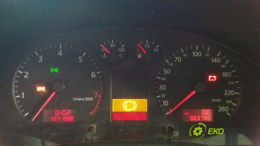 Audi A4 1999 prístrojovka/ budíky 8D0920900B