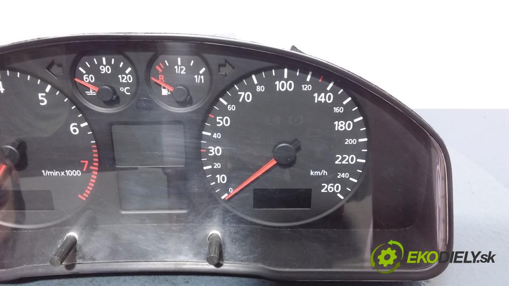 Audi A4 1999 prístrojovka/ budíky 8D0920900B