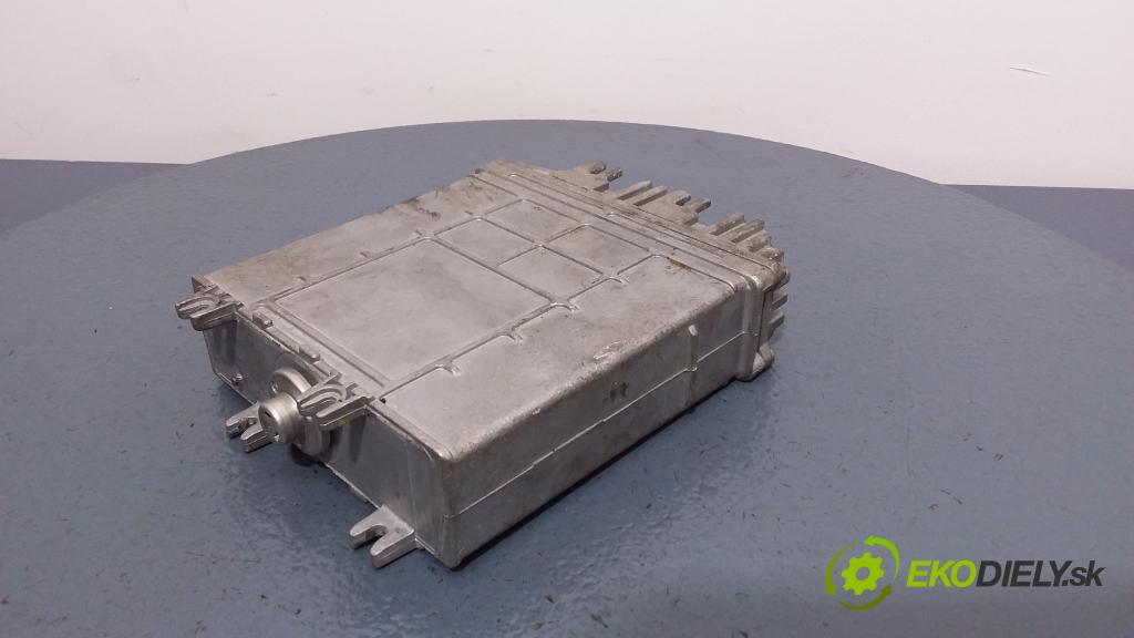 Audi A4 1996 riadiaca jednotka Motor: 028906021CE