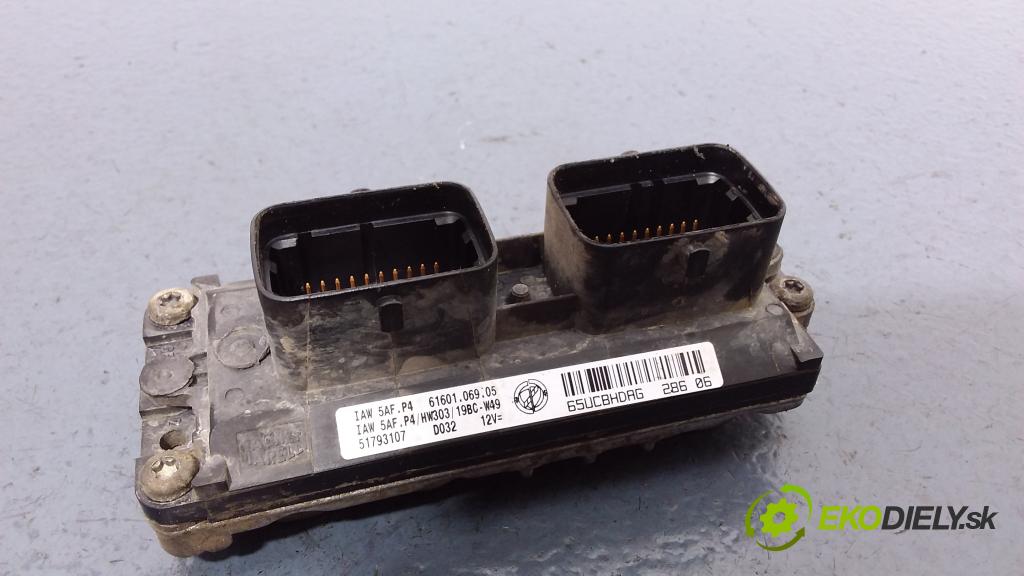 Fiat Punto 2006 riadiaca jednotka Motor: 51793107