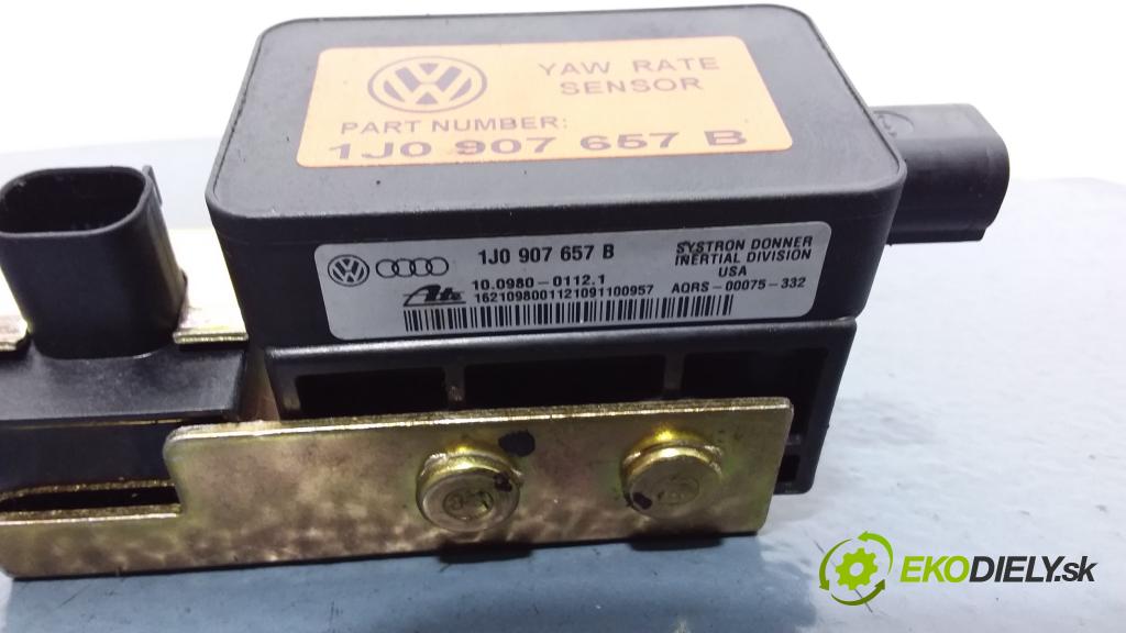 Volkswagen Golf 2001 snímač ESP. 1J0907657B