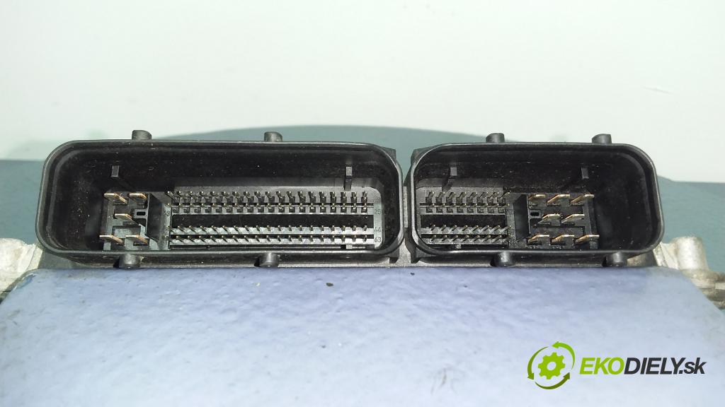 Skoda Fabia 2002 riadiaca jednotka Motor: 047906033J