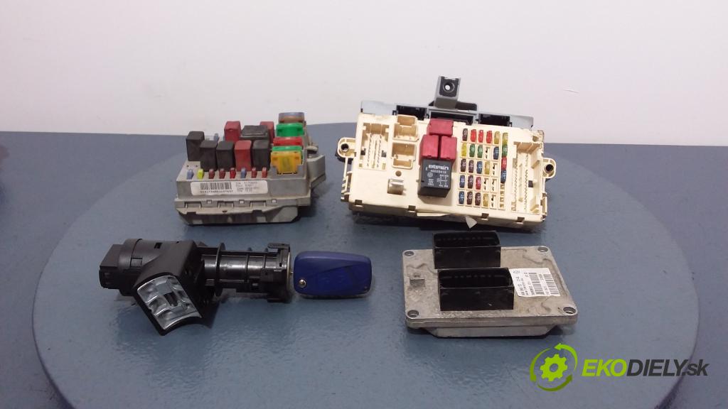 Fiat Stilo 2003 riadiaca jednotka Motor: 55189584