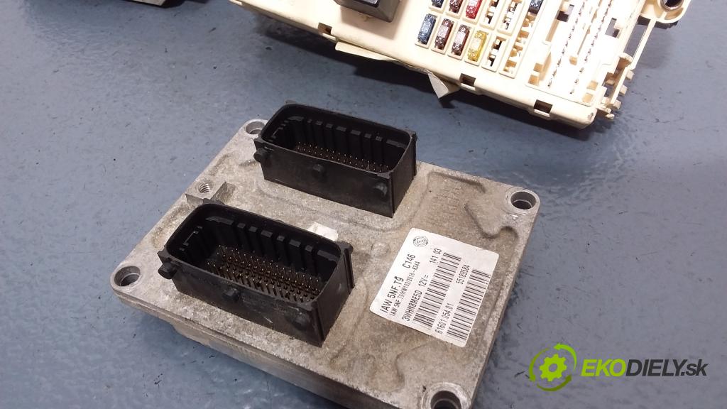 Fiat Stilo 2003 riadiaca jednotka Motor: 55189584