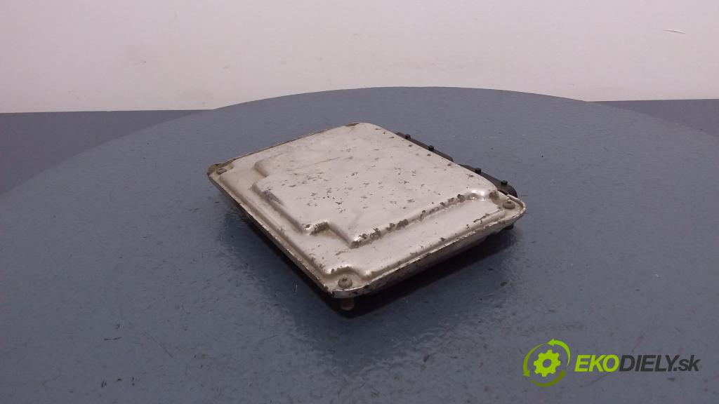Seat Cordoba 2004 riadiaca jednotka Motor: 0281011320