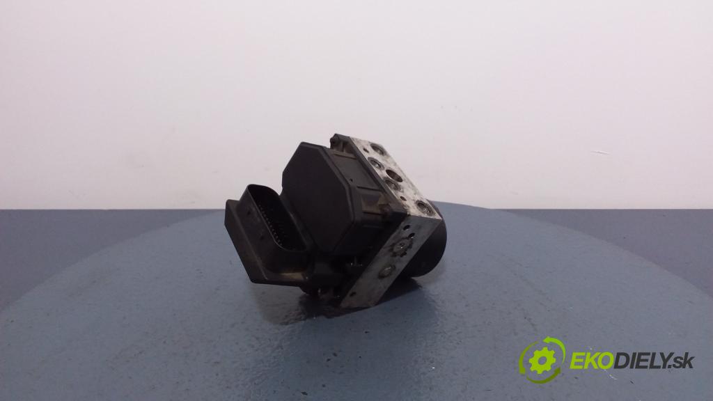 Seat Cordoba 2004 čerpadlo ABS x 6Q0614117E